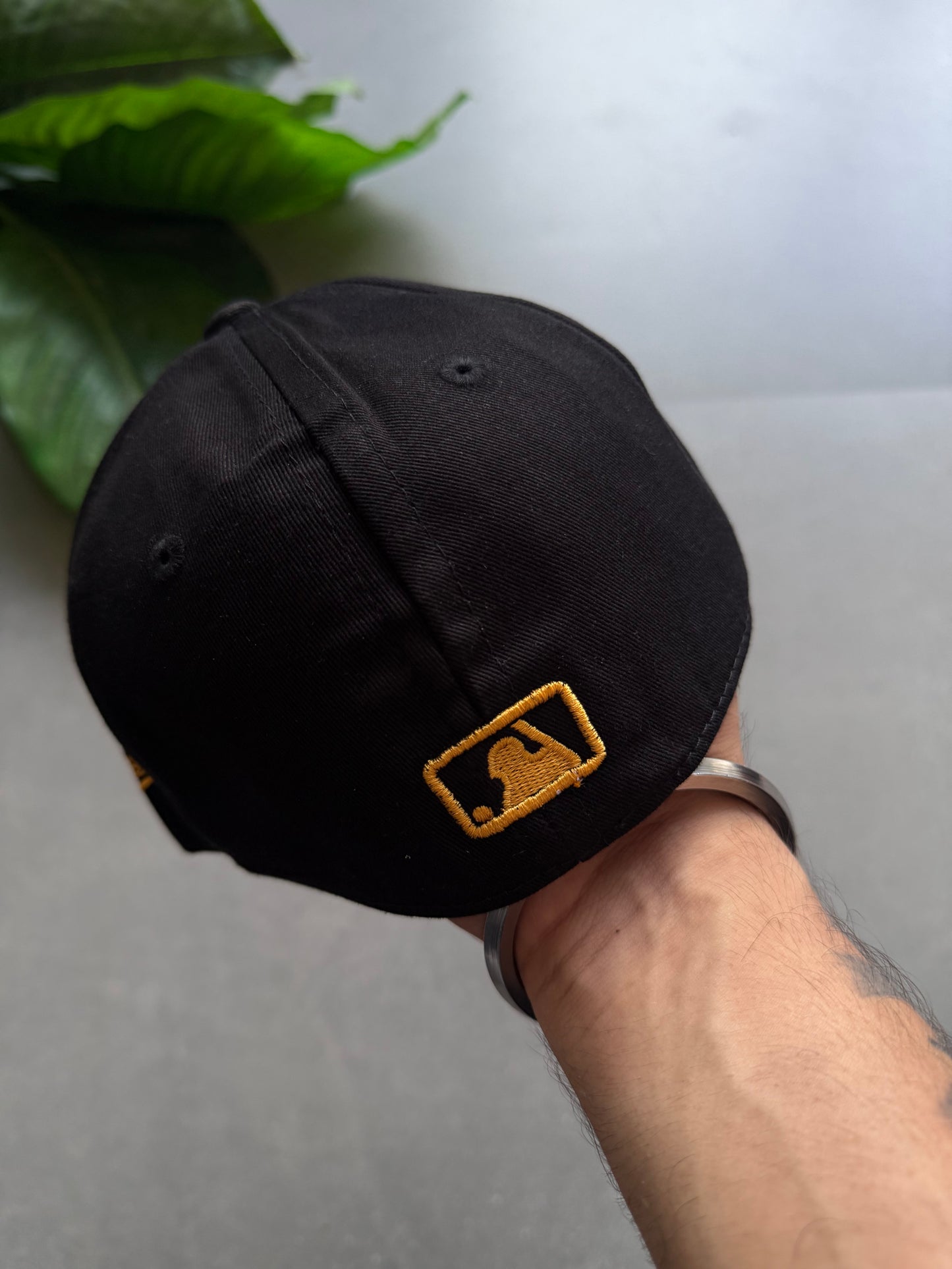 PIRATES FITTED CAP