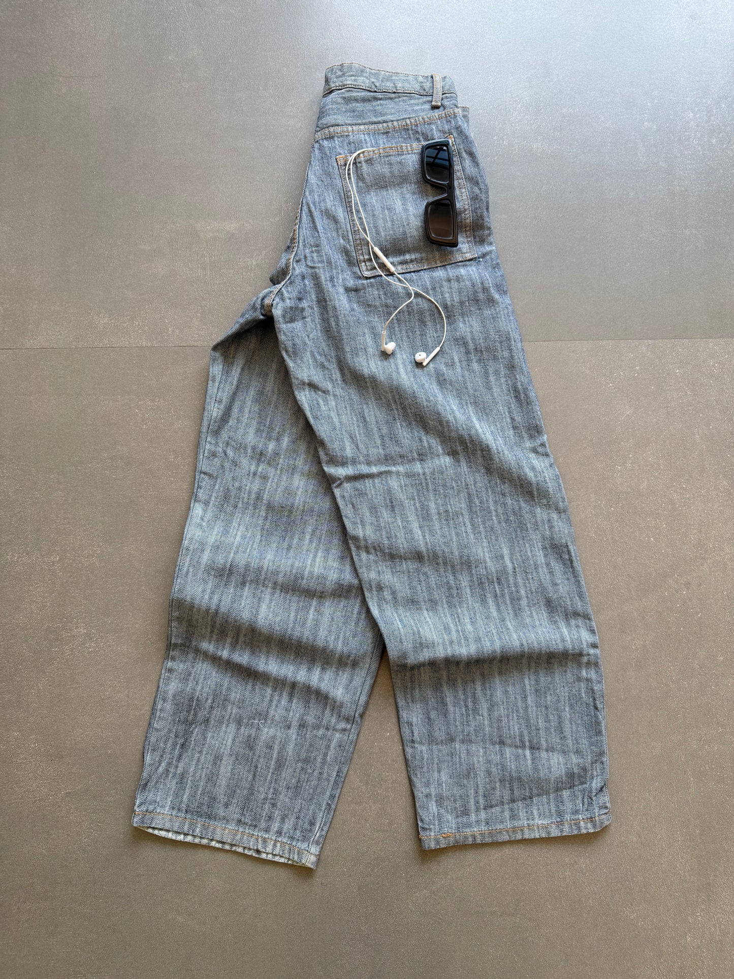 VINTAGE WASHED DESIGNER BAGGY DENIM