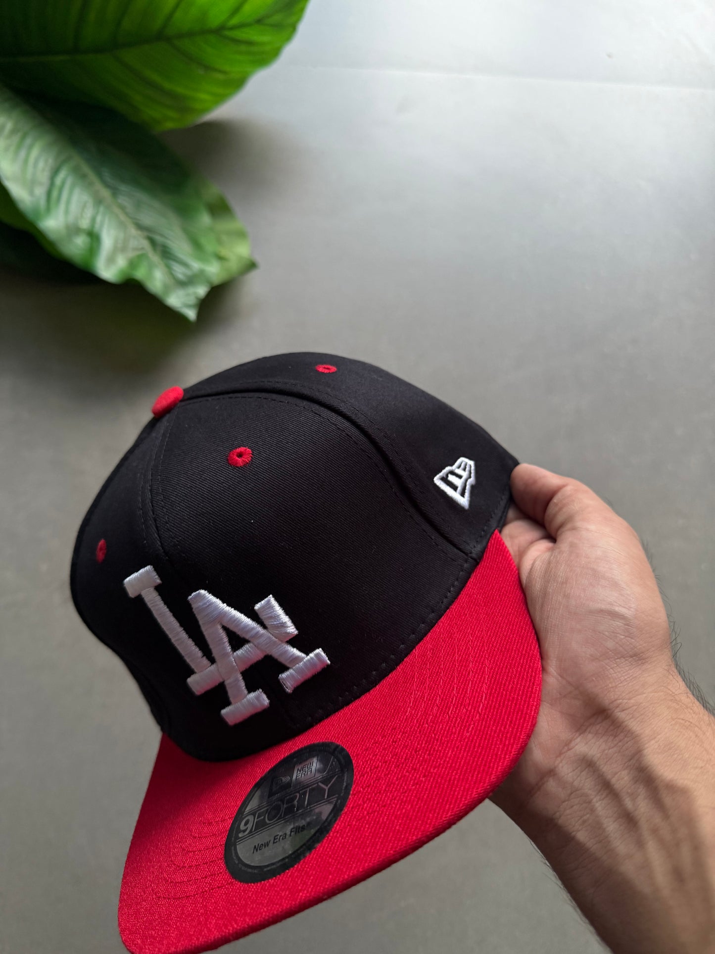 LA FITTED CAP