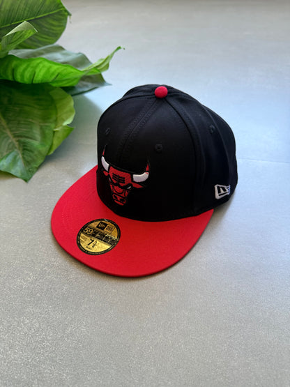BULLS CUSTOMISED FITTED CAP