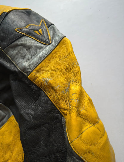 VINTAGE 90’s RARE DAINESE LEATHER RACING JACKET (safety pads)