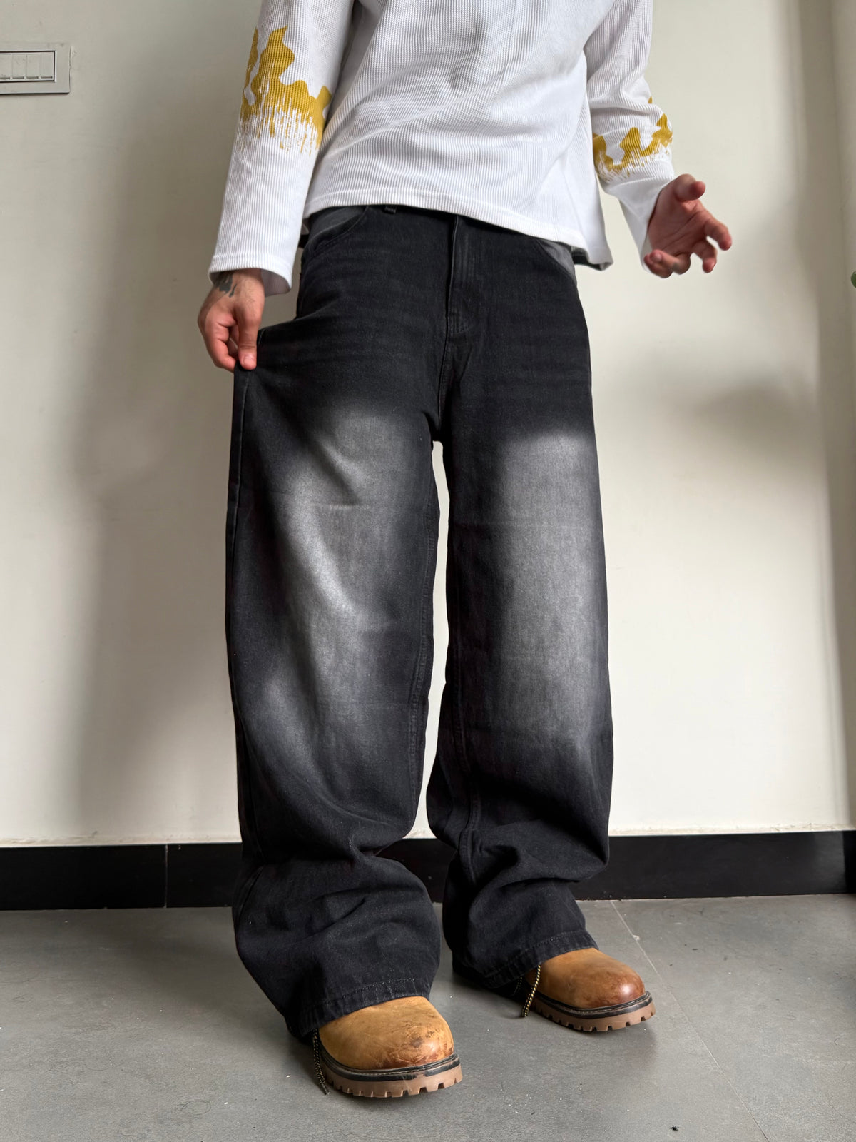 WASHED BAGGY DENIM