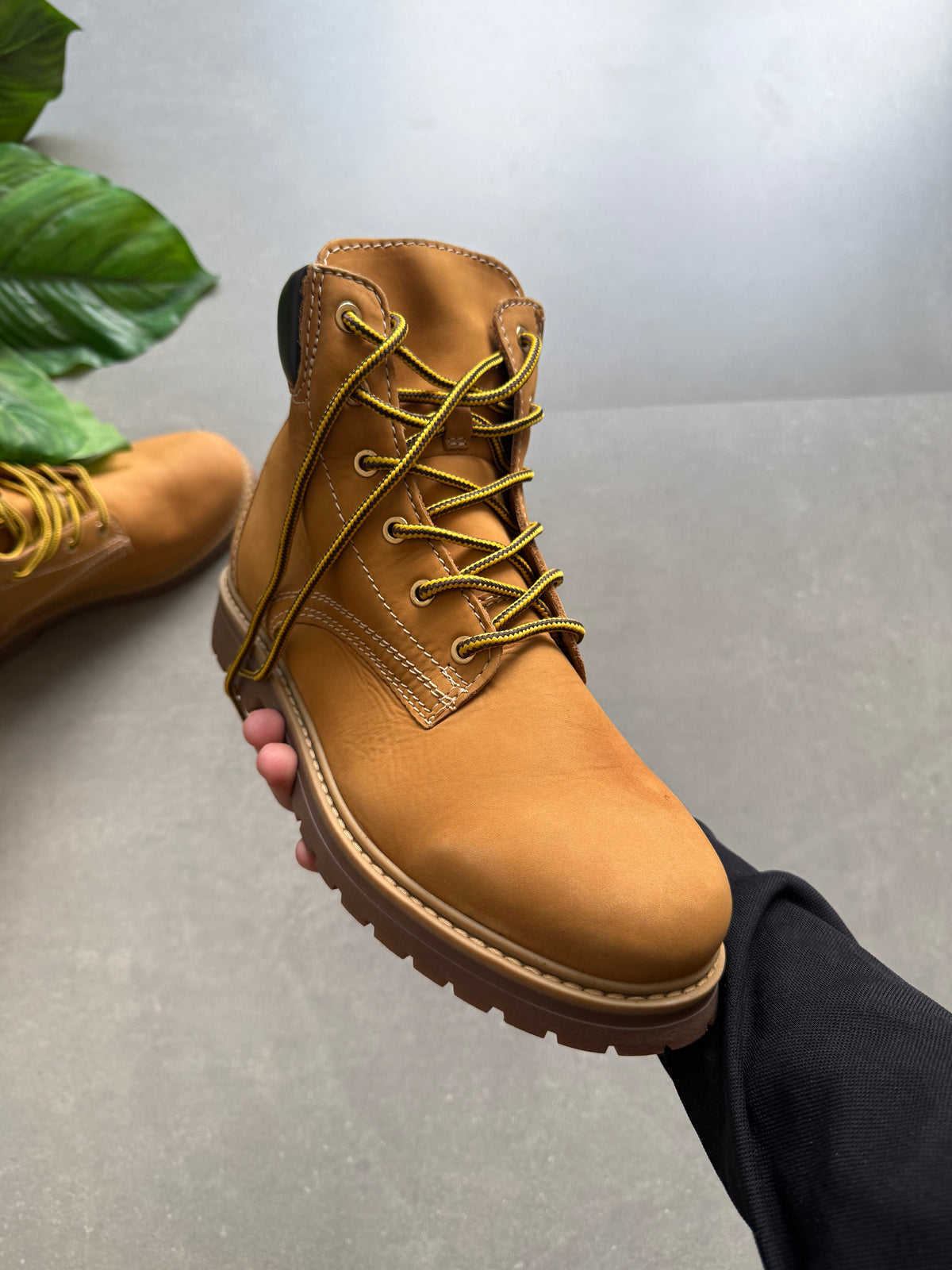 HERITAGE NUBUCK LEATHER CLASSIC BOOTS