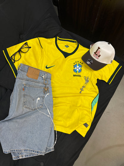 BRAZIL 26 FOOTBALL JERSEY
