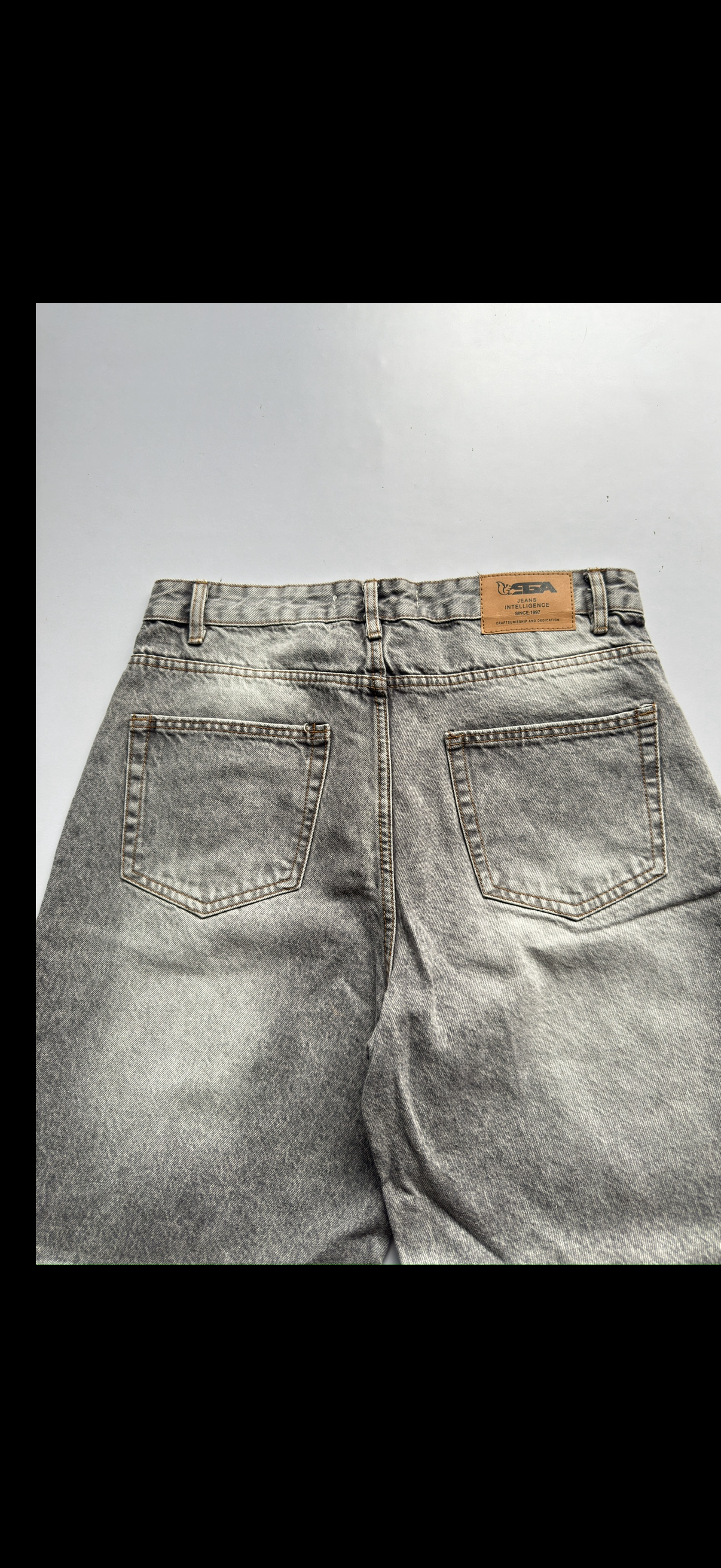 WIDE LEG BAGGY DENIM