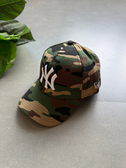 CAMO FITTED HAT