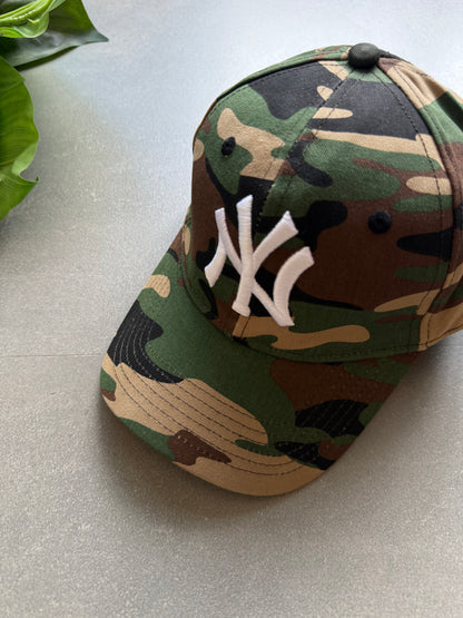 CAMO FITTED HAT