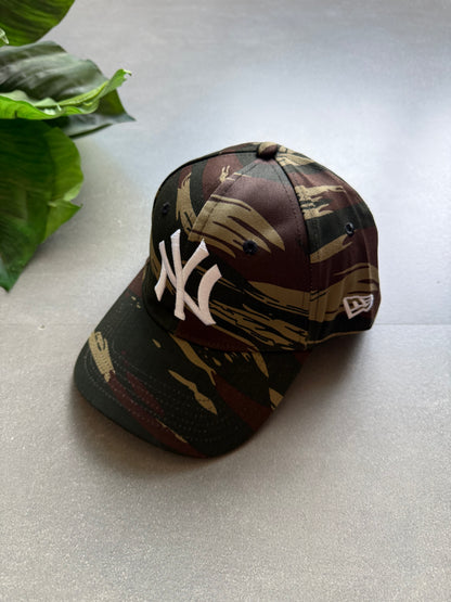 NY CAMO FITTED HAT