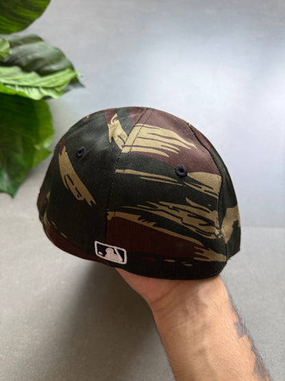 CAMO FITTED HAT