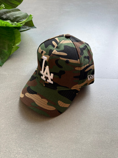 LA CAMO FITTED HAT