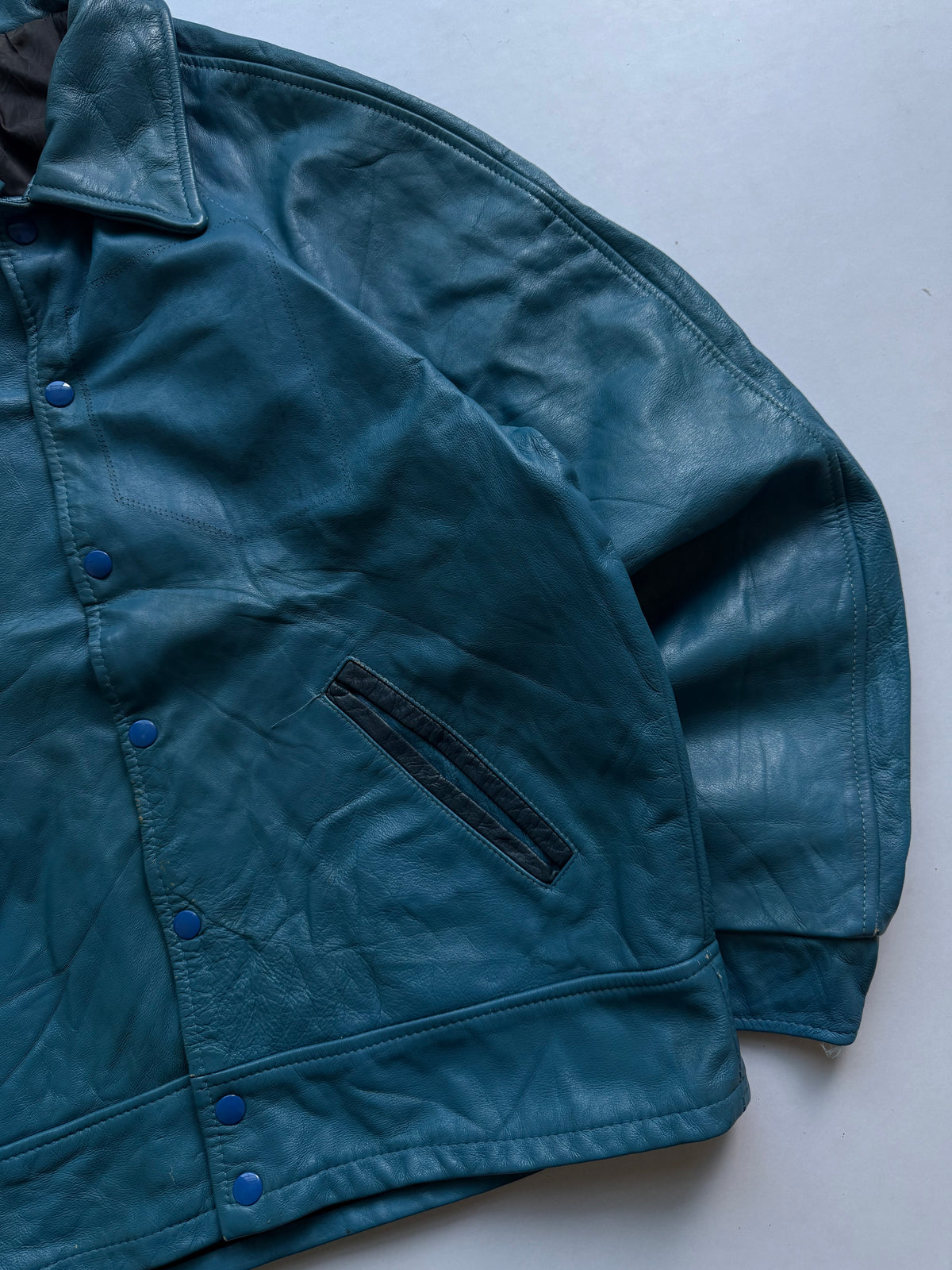 VINTAGE LEATHER JACKET
